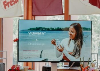 Dhea Natasya Atlet Selancar Siap Berlaga Di World Surf League 2026–2027
