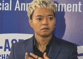 Reza Arap Sukses Turunkan Berat Badan 10 Kg Berkat Hobi Lari, Jas Wedding Jadi Muat Lagi Reza Arap Saat Ditemui Di Kawasan Gondangdia, Jakarta Pusat, Kamis (16/7/2026).